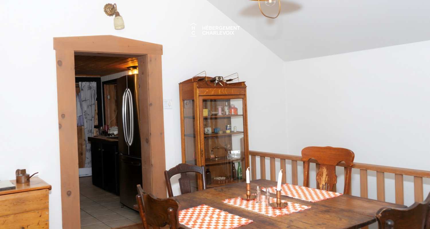 Le 142 - House with old-world charm in downtown Baie-Saint-Paul